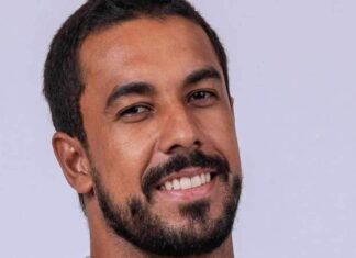 maike-cumpre-promessa-apos-mutirao-por-renata-e-danca-bale-para-fas