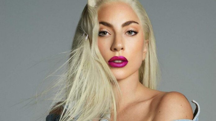 lady-gaga-e-noivo-sao-vistos-em-restaurante-do-copacabana-palace