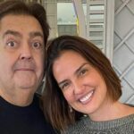fausto-silva-faz-rara-aparicao-no-sbt-e-presta-homenagem-a-esposa