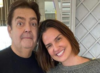 fausto-silva-faz-rara-aparicao-no-sbt-e-presta-homenagem-a-esposa