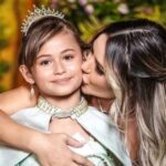 valentina-viraliza-ao-comparar-pulseira-com-a-de-colega:-“a-dela-era-da-cor-da-faca”