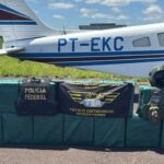 piloto-flagrado-com-435-kg-de-cocaina-em-aviao-e-absolvido-por-abordagem-ilegal