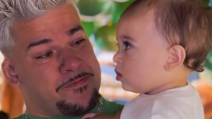 buarque-celebra-1-ano-do-filho-kaleb-e-se-emociona-ao-chegar-a-festa