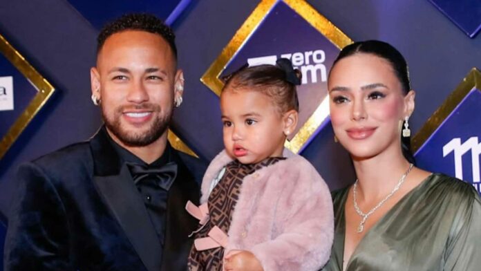 neymar-jr.-atrai-os-holofotes-em-leilao-beneficente-ao-lado-de-bruna-biancardi-e-mavie