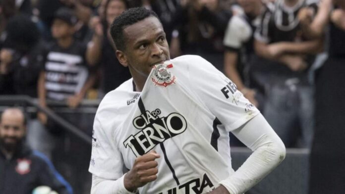 jo,-ex-jogador-do-corinthians,-e-preso-por-atraso-no-pagamento-de-pensao-alimenticia