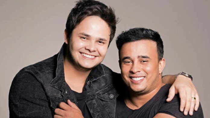 matheus,-da-dupla-com-kauan,-surge-em-casamento-e-faz-surpresa-para-noivos